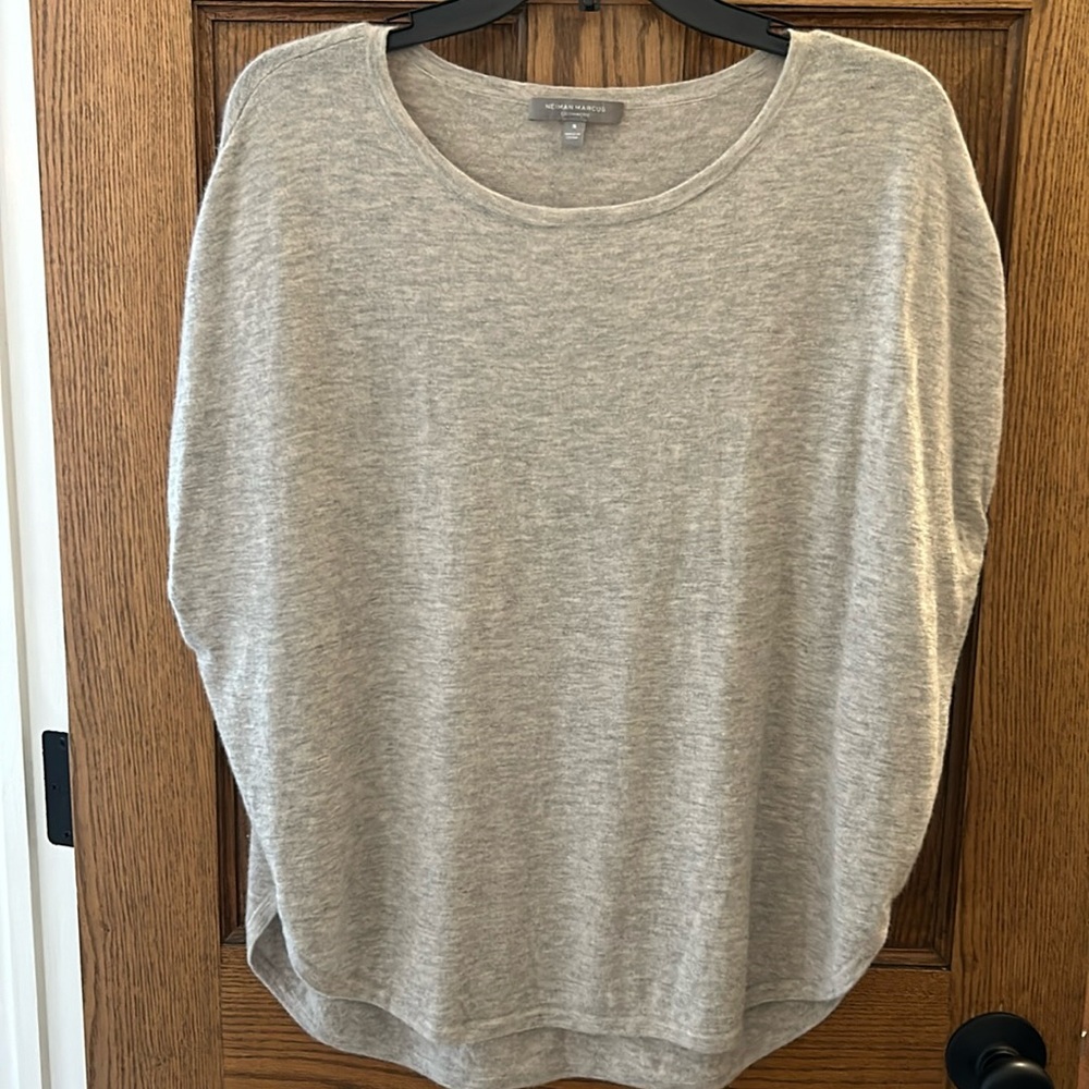 Neiman Marcus 💯 Cashmere Dolman Sleeve Sweater